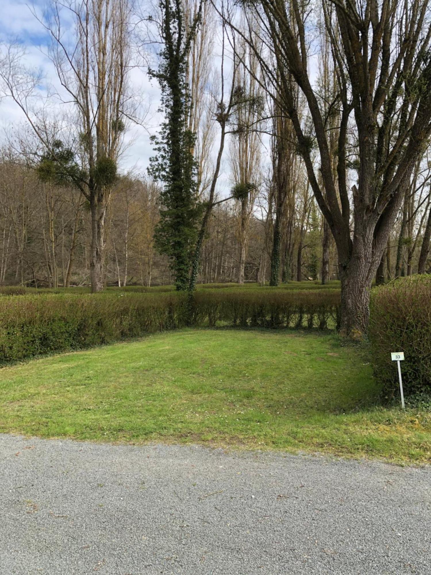 Camping Du Pont De St Gal Saint-Gal-sur-Sioule Exteriör bild
